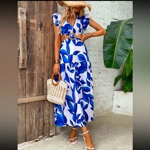 NWOT Beautiful Blue and White Summer Maxi Dress